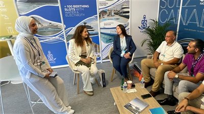 القنصل المصري في فرنسا والأميرة فوزية لطيفة في ضيافة جناح هيئة قناة السويس بموناك