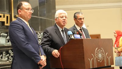 وزير التعليم العالي: ندعم جهود الجامعات في تطوير البرامج الدراسية