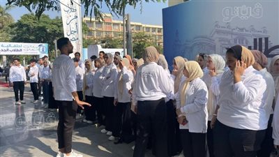 تزاحم الطلاب في جامعة عين شمس بأول أيام الدراسة (فيديو وصور)