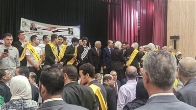 رئيس جامعة أسيوط يشهد تحية العلم في أول أيام العام الدراسي (بث مباشر)