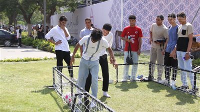 كرة القدم تتصدر المشهد في أول يوم دراسي بجامعة عين شمس (فيديو وصور) 