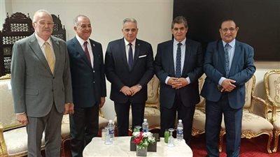 رؤساء أندية الهيئات القضائية يلتقون وزير العدل