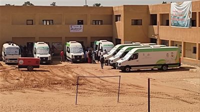 وكيل صحة الإسماعيلية تتفقد القافلة الطبية بالقنطرة غرب(صور)