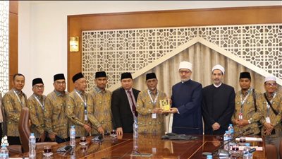 مفتي الجمهورية يبحث مع وفد علماء الجمعية المحمدية بإندونيسيا سبل التعاون المشترك