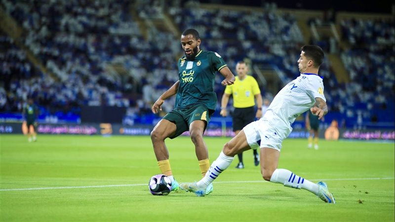 الهلال والخلود