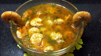 طريقة عمل شوربة الجمبري، أحلى وأوفر من الجاهزة 