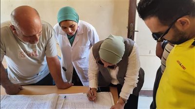 إقالة مدير الوحدة الصحية بـ الكيلو 17 في الإسماعيلية(صور) 