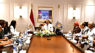 محافظ جنوب سيناء يتابع آخر مستجدات تنفيذ مشروع الهوية البصرية لسانت كاترين ونويبع