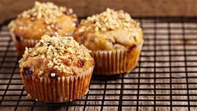 طريقة عمل مافن التفاح والموز، حلوى صحية مناسبة للانش بوكس 