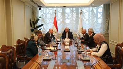 وزير التعليم العالي يستقبل وفد جامعة إكستر البريطانية لبحث التعاون