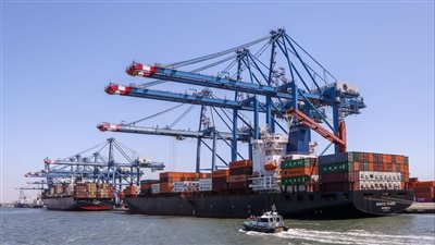 ميناء دمياط يتسلم 62600 طن من القمح الروسي لصالح هيئة السلع التموينية