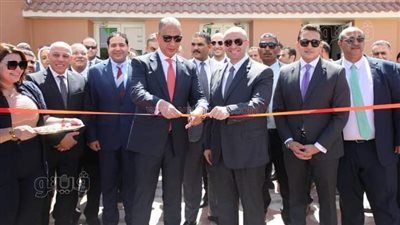 محافظ بني سويف يشارك في افتتاح معرض النباتات الطبية والعطرية بالفيوم