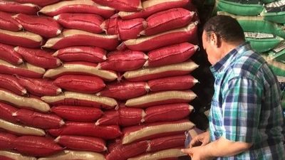 تموين الشرقية: ضبط 10 أطنان أرز وزيت طعام مجهولي المصدر بديرب نجم