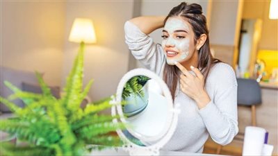  كلها موجودة في البيت، وصفات طبيعية لترطيب البشرة