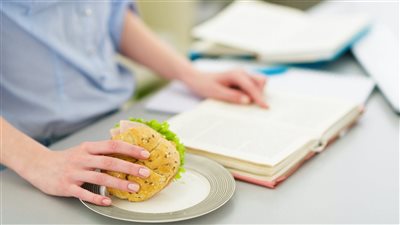 أطعمة ومشروبات قدميها لأبنائك بعد عودتهم من المدارس