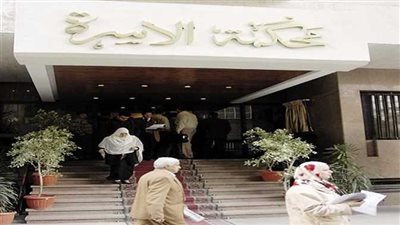 موظف في دعوى نشوز: دمرتني وشهرت بسمعتي وعندما أشكو عنفها تبتزني بالمال