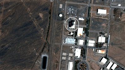 صحيفة إسرائيلية تكشف 3 سيناريوهات للحرب بعد اغتيال حسن نصر الله 