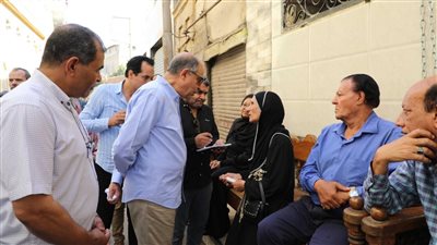 محافظ المنيا يستجيب لزيارة مواطنة طلبت المساعدة فى ترميم منزلها (صور)