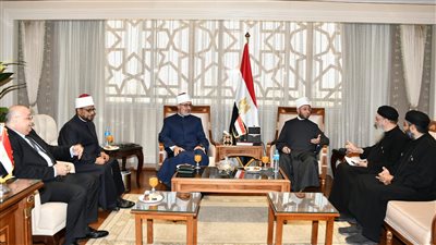 وزير الأوقاف يعقد الاجتماع التمهيدي لتنسيق الأعمال المشتركة بين أتباع الديانات المختلفة