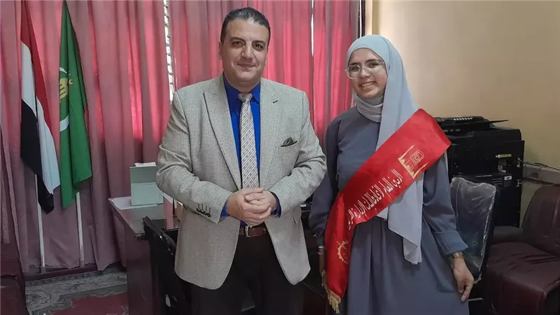 فوز الطالبة ريم محمد