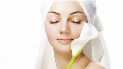 طرق العناية بالبشرة من الطبيعة، مع تقلبات الطقس