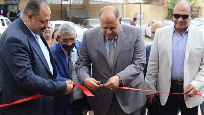 السكرتير العام المساعد بالإسماعيلية يفتتح معرض اتحاد النقابات العمالية (صور) 