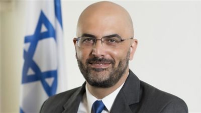 رويترز: اختطاف السفير الإسرائيلي في قبرص مع اثنين من مرافقيه