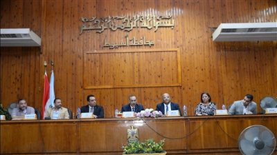 البيئة: إطلاق المرحلة الثانية لتقنين أوضاع العمالة غير المنتظمة بإدارة المخلفات 