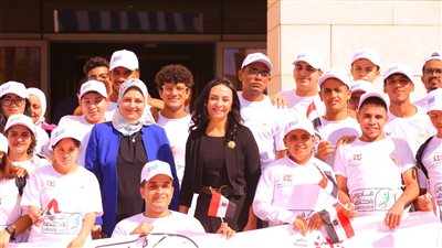 وزيرة التضامن تستقبل وفدًا من طلاب الجامعات ذوي الهمم 