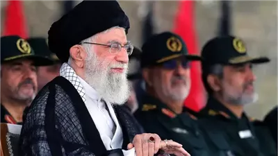 نيويورك تايمز: الحرس الثوري الإيراني أقنع خامنئي بضرب إسرائيل