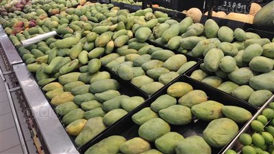 مع انتهاء موسم الأصناف الرئيسية، تعرف على أسعار المانجو بالأسواق