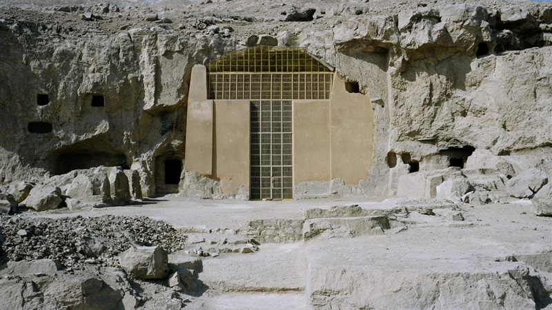 حجزة الدفن للسيدة