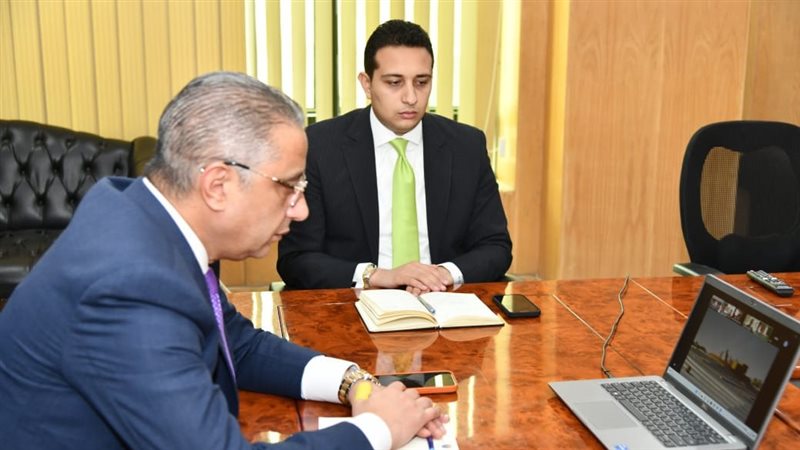 محافظ الفيوم ونائبة