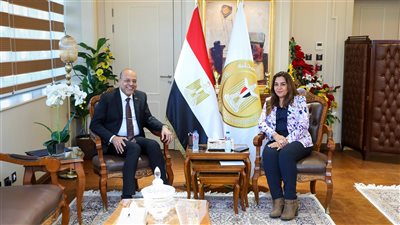 وزيرا التنمية المحلية والعمل يبحثان أوجه التعاون لتنفيذ مبادرة بداية 