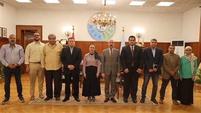 وفد عراقي رفيع المستوى في ضيافة المركز القومي للبحوث (صور)