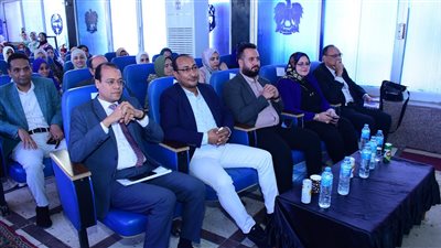 طب سوهاج تنظم ندوة توعوية عن الكشف المبكر لأورام وسرطان الثدى ضمن مبادرة بداية 