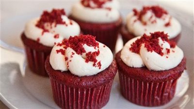 طريقة عمل كب كيك الريد فيلفت، بمكونات بسيطة 