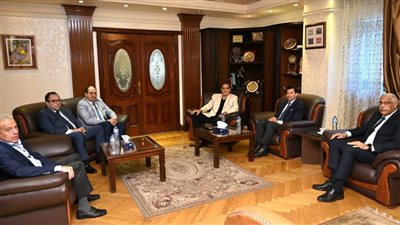 وزير الرياضة يستقبل جمال الغندور في حضور علام والدرندلي