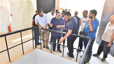 محافظ أسيوط يتفقد التشغيل التجريبي لمحطة رفع الصرف الصحي بقرية الواسطى (صور) 