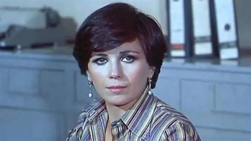الفنانة منى جبر
