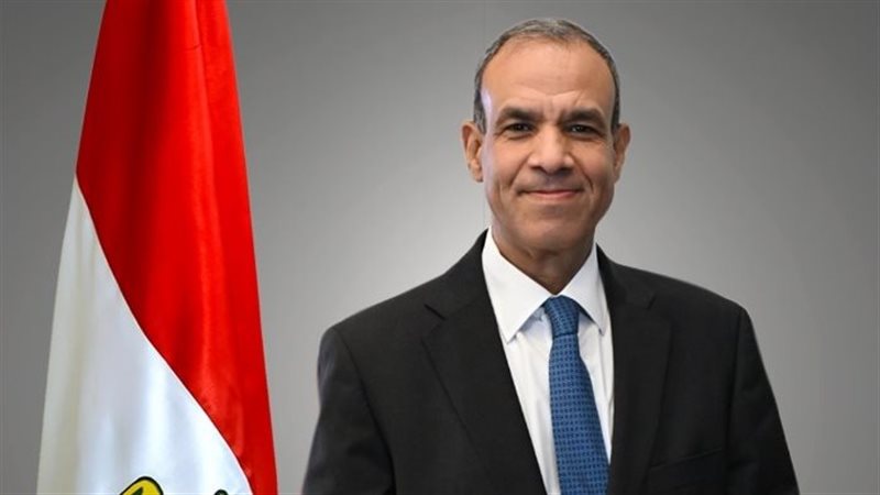 الدكتور بدر عبد العاطي