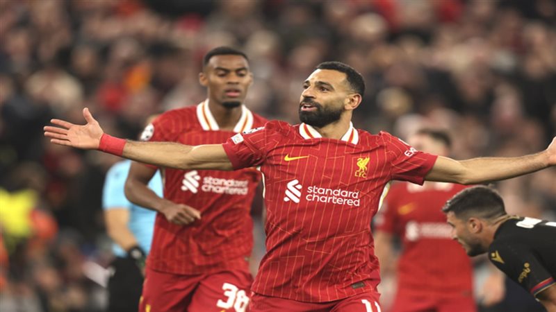 محمد صلاح قائد منتخب