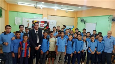 جامعة بنها تنظم قوافل توعوية وتثقيفية بمركز شباب كفر عابد بطوخ