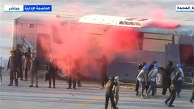 السيسي وبن زايد يشهدان عروضا خاصة لقوات الصاعقة في التعامل مع التحديات