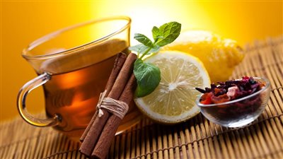 قدميها لأسرتك، مشروبات تساعد على النوم الهادئ