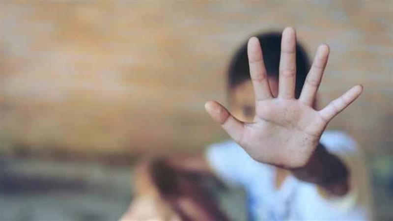 اعتداء مدير المدرسة