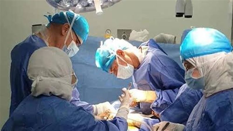 فريق أطباء جامعة