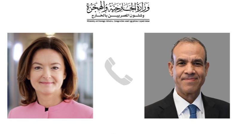 الدكتور بدر عبد العاطى