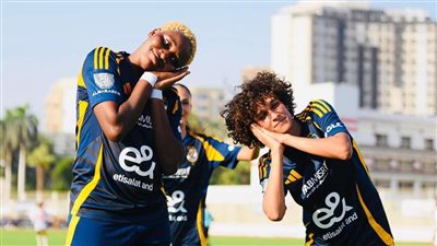 العفريت أهو، لاعبات الأهلي يحتفلن بالفوز على الزمالك بدوري السيدات (فيديو) 