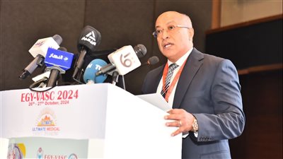 تدريب الأطباء الشباب وتعزيز التقنيات التداخلية، توصيات المؤتمر الدولي لجراحة الأوعية الدموية بجامعة المنصورة